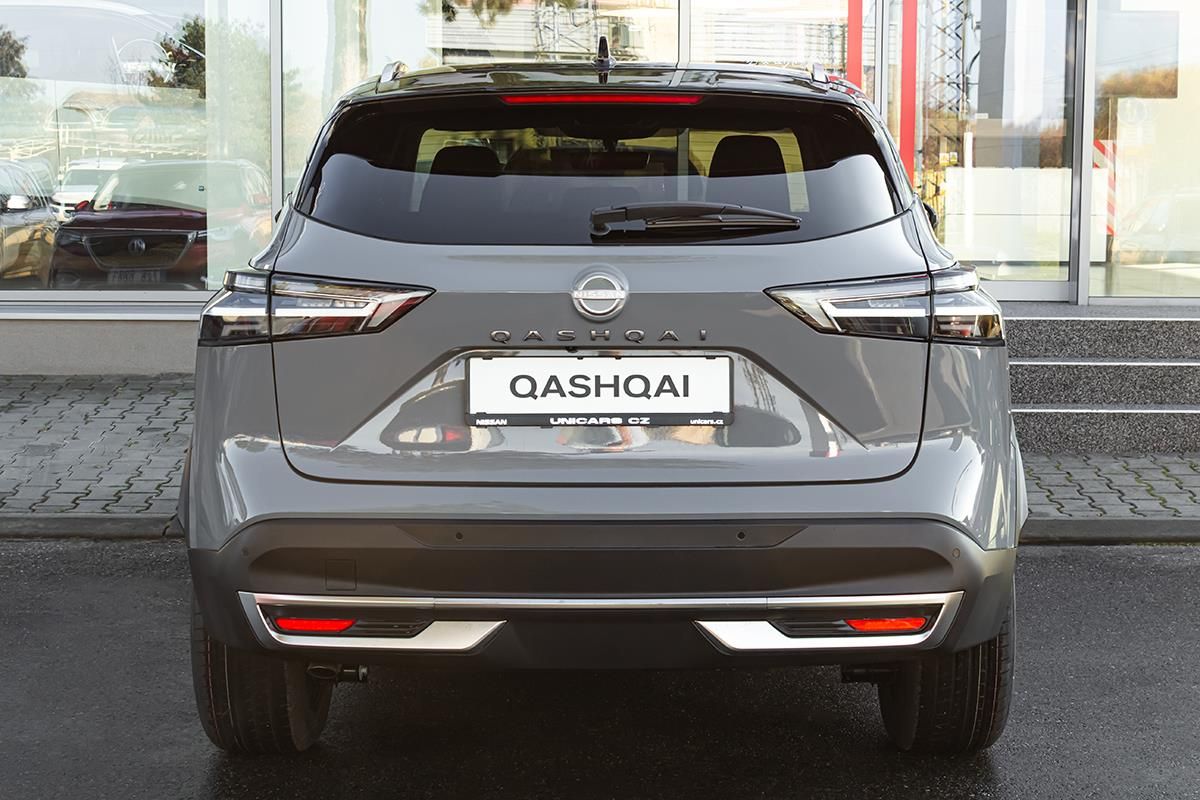 Nissan Qashqai, 1,3 DIG-T X-TRONIC N-CONNECTA - fotka 6