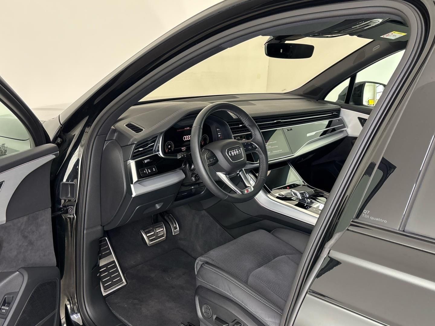 Audi Q7, 3.0 TDI / 210 kW S-Line TOP!! - fotka 6
