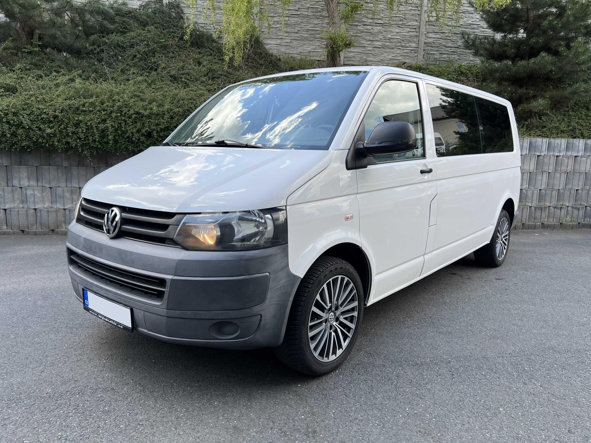 Volkswagen Transporter, T5 facelift LONG 2.0 TDi 8MÍST - fotka 2