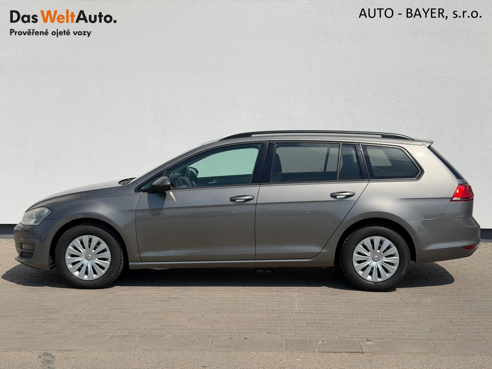 Volkswagen Golf, 1.6TDi 77kW TRENDLINE - fotka 3