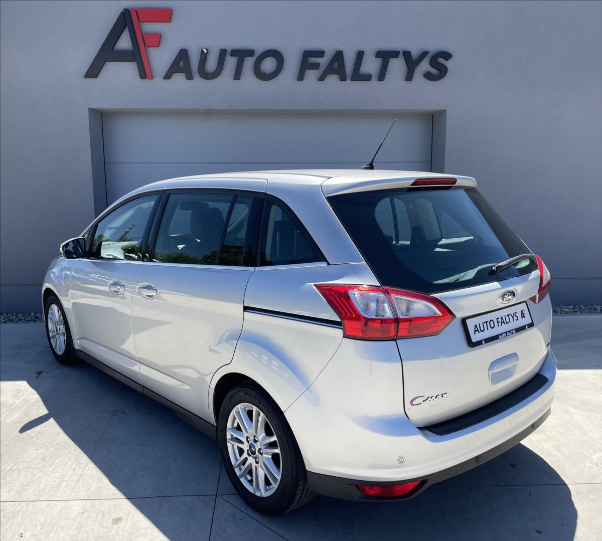 Ford Grand C-MAX, 1,6 i 110KW TITANIUM 7.MÍST - fotka 5