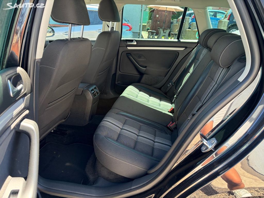Volkswagen Golf, VI KOMBI 1,2, SERVISKA, VÝBAVA