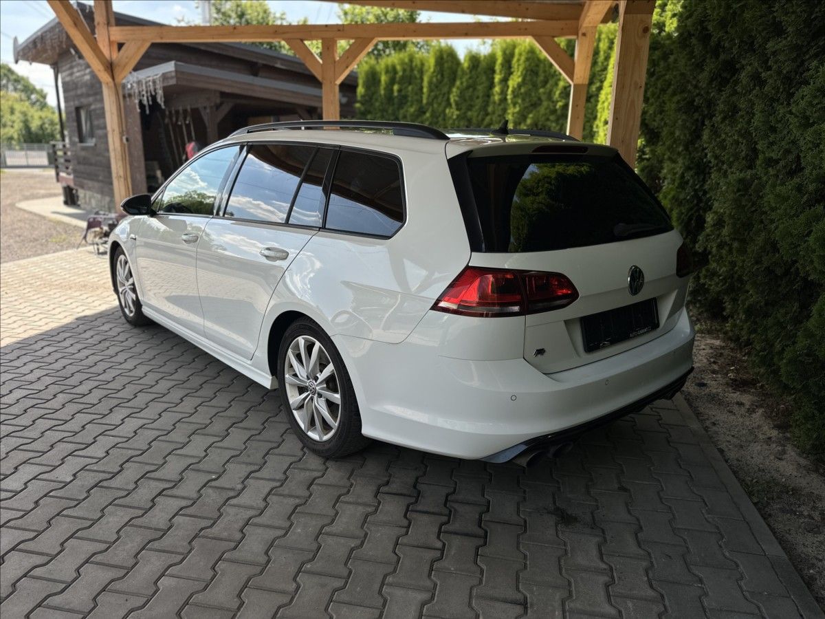 Volkswagen Golf Variant, 2,0 TSi 221kW 4motion R - fotka 4