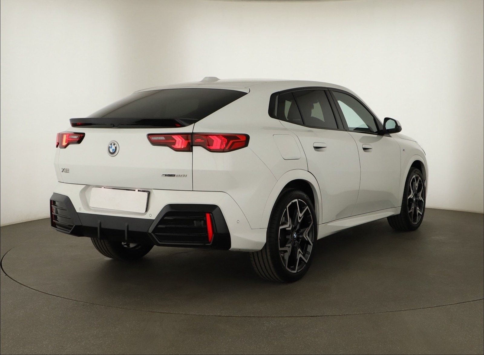 BMW X2, sDrive20i, M Paket, Navigace - fotka 5