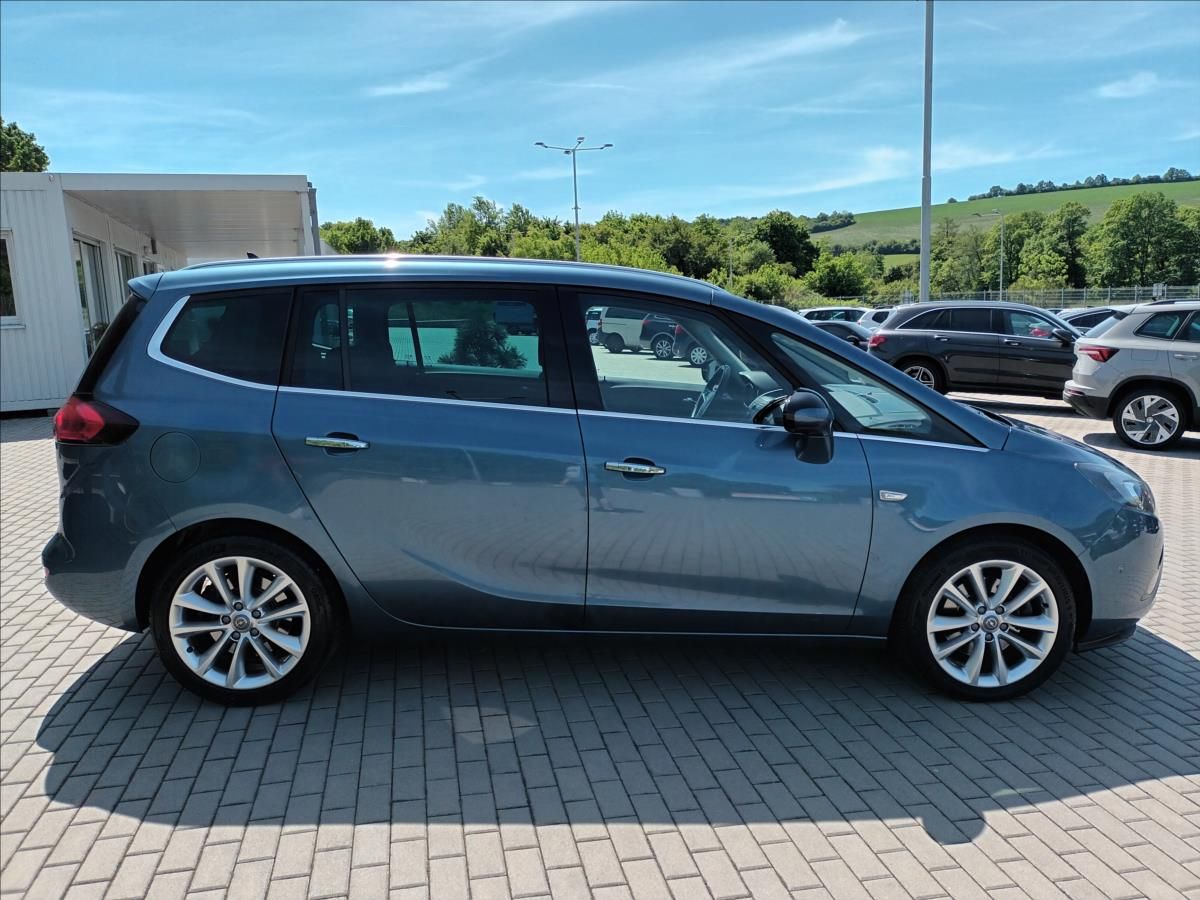 Opel Zafira, 2,0 CDTI,121KW,7MÍST,KOLA,XENO - fotka 4