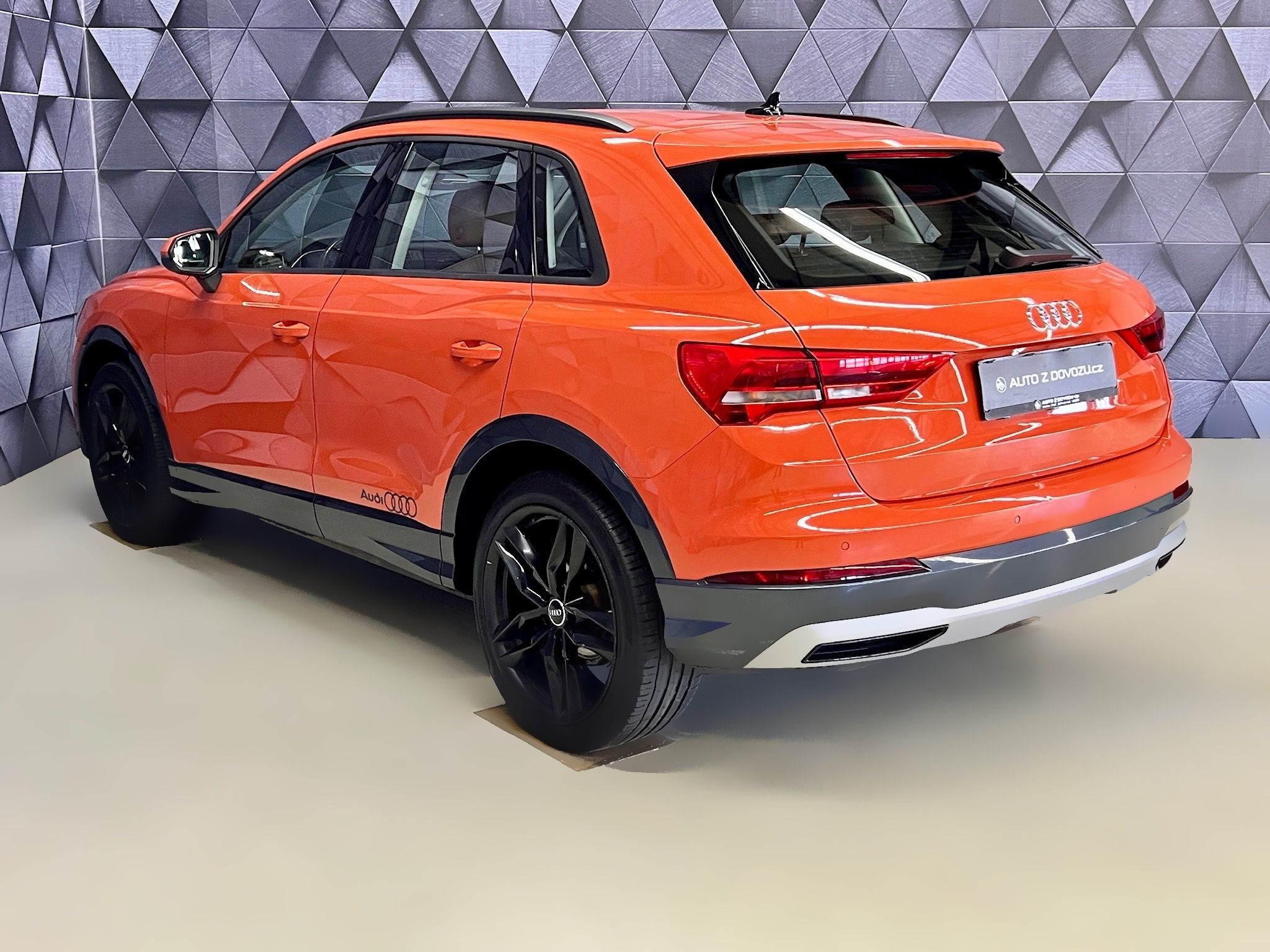Audi Q3, 2.0 TDI QUATTRO S-TRONIC, ACC - fotka 5