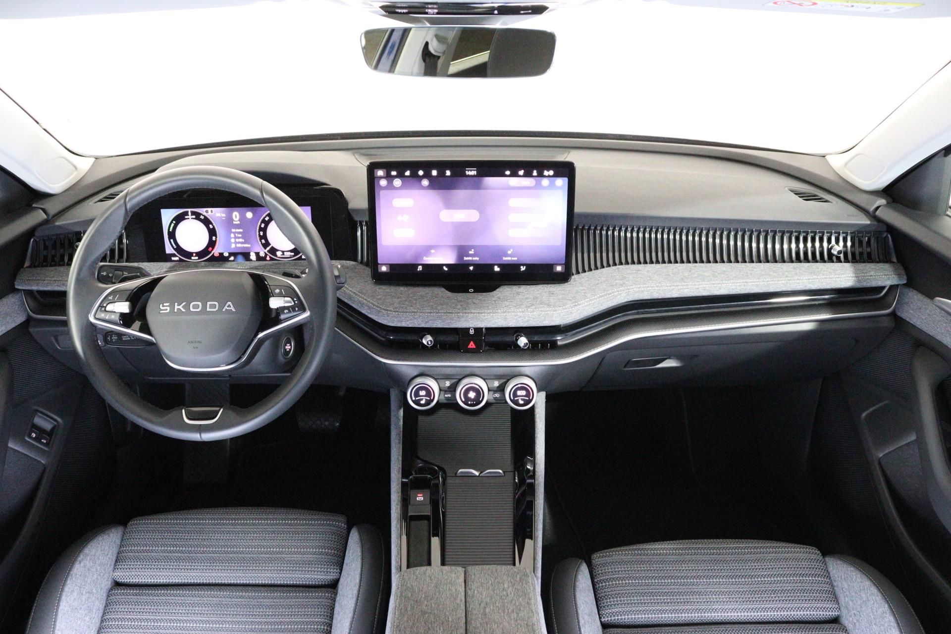 Škoda Superb, iV SELECTION 1,5 TSI DSG - fotka 5