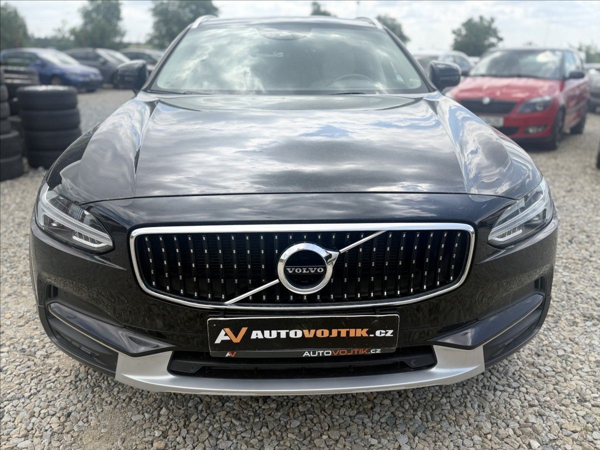Volvo V90, 2,0 CROSS COUNTRY DPH NOVÉ ČR - fotka 2