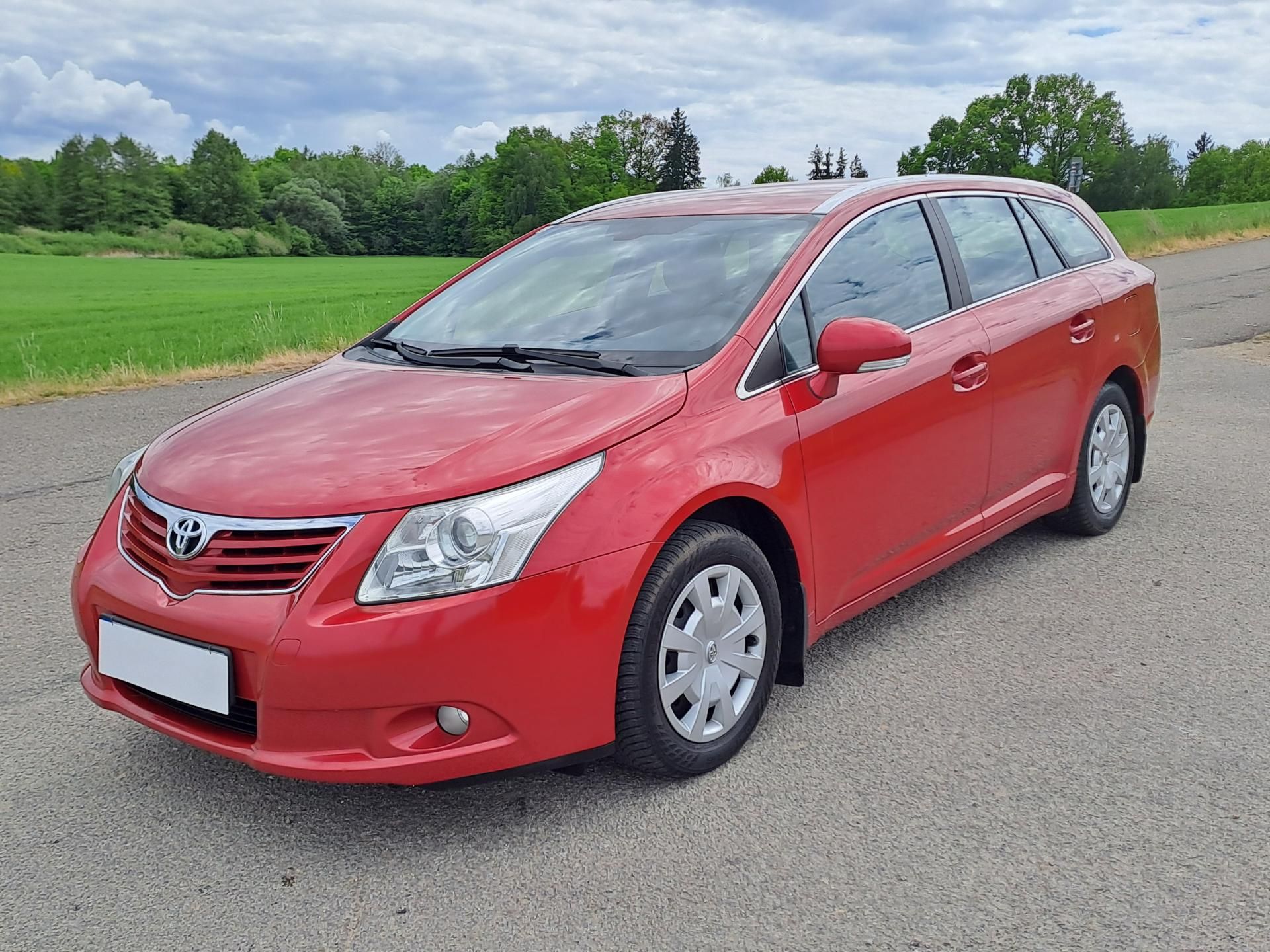 Toyota Avensis, 1.8 VVT-i NAVI PĚKNÝ STAV