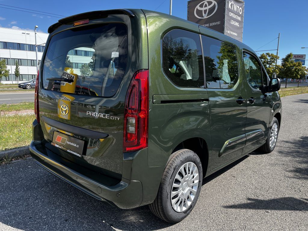 Toyota Proace City Verso, 1.5D 6MT Business ODBĚR 8/2026 - fotka 4