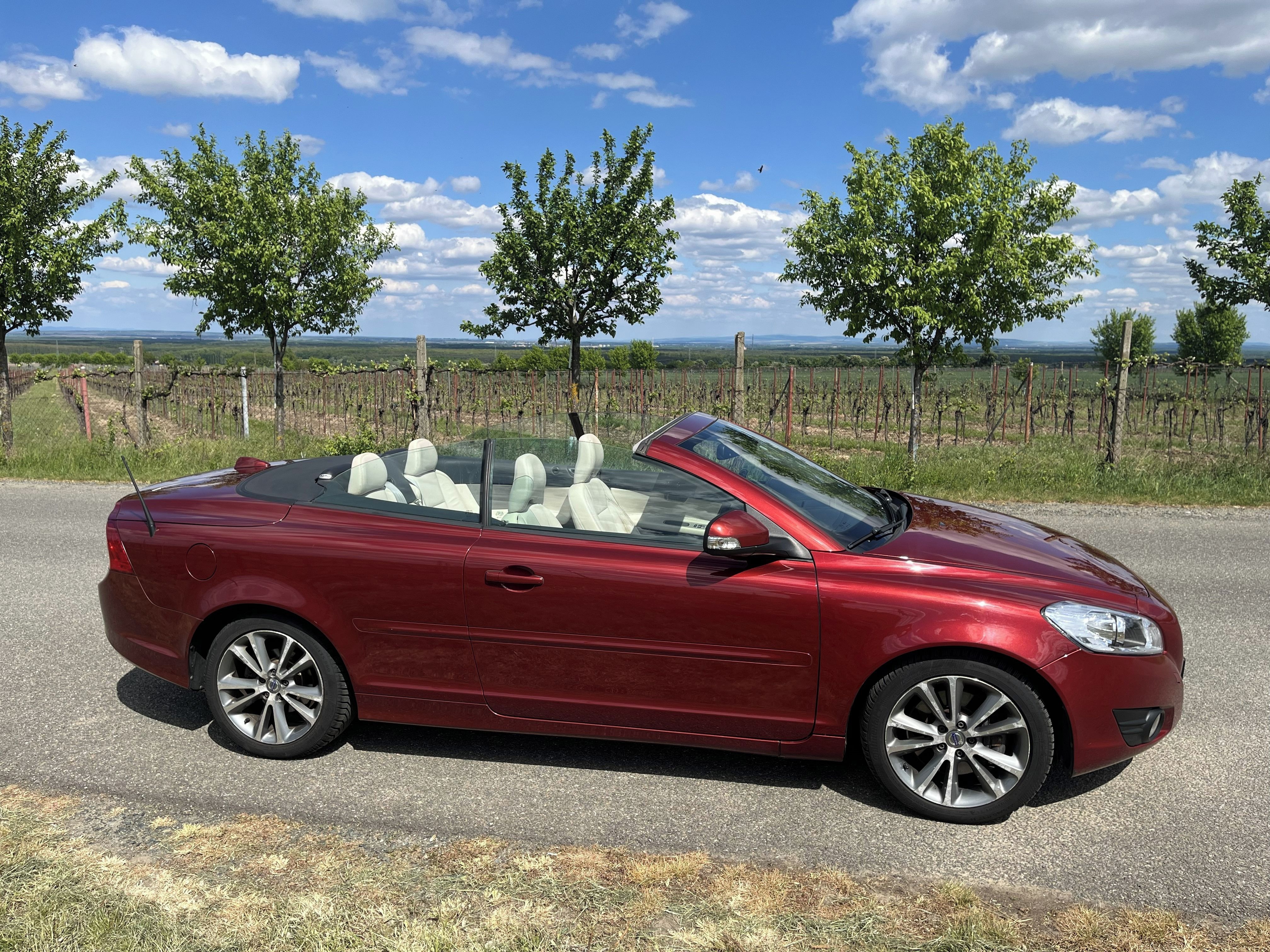 Volvo C70 - fotka 2