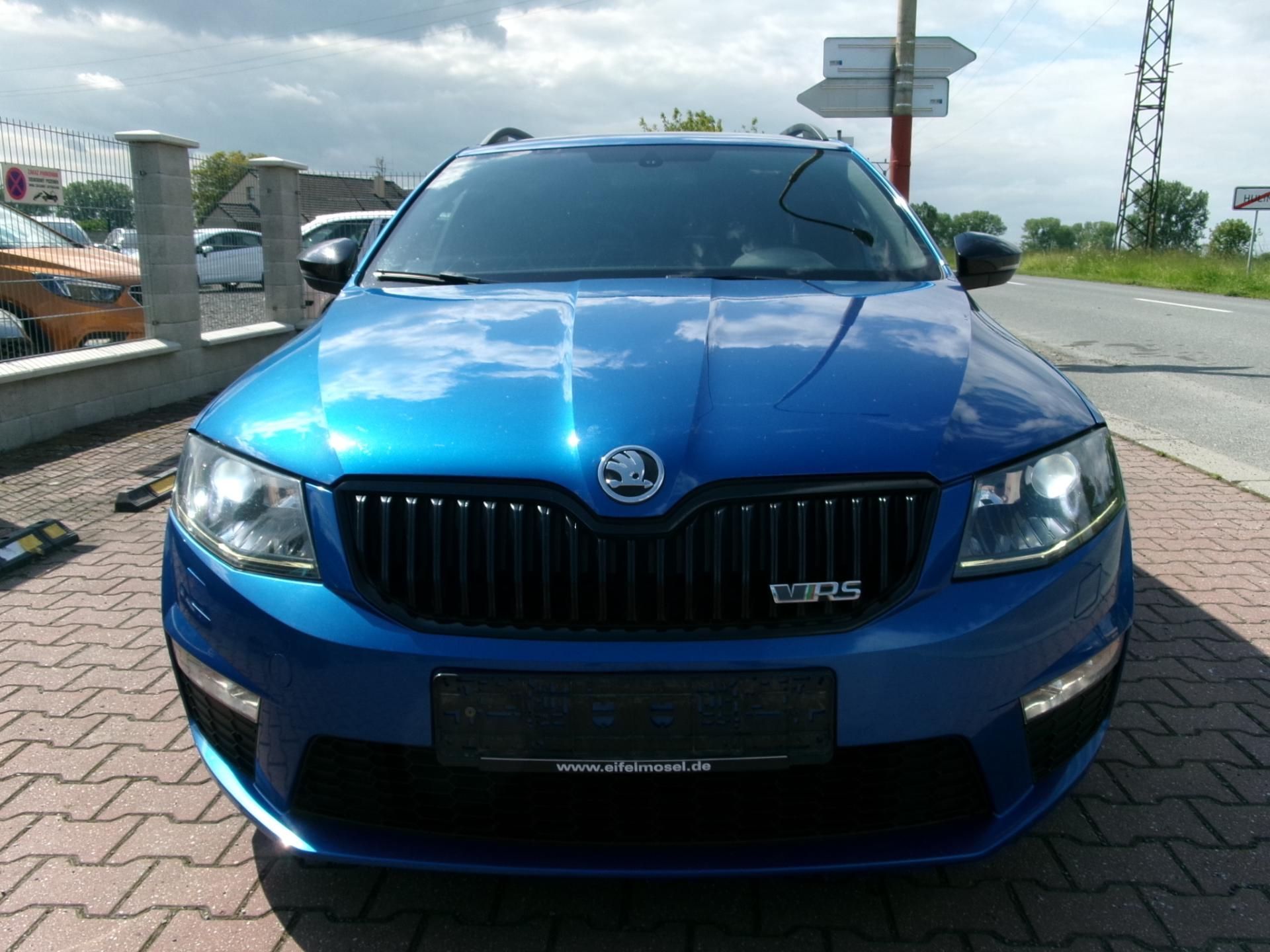 Škoda Octavia, 2,0TSi VRS AC TEMP VÝHŘEV - fotka 4