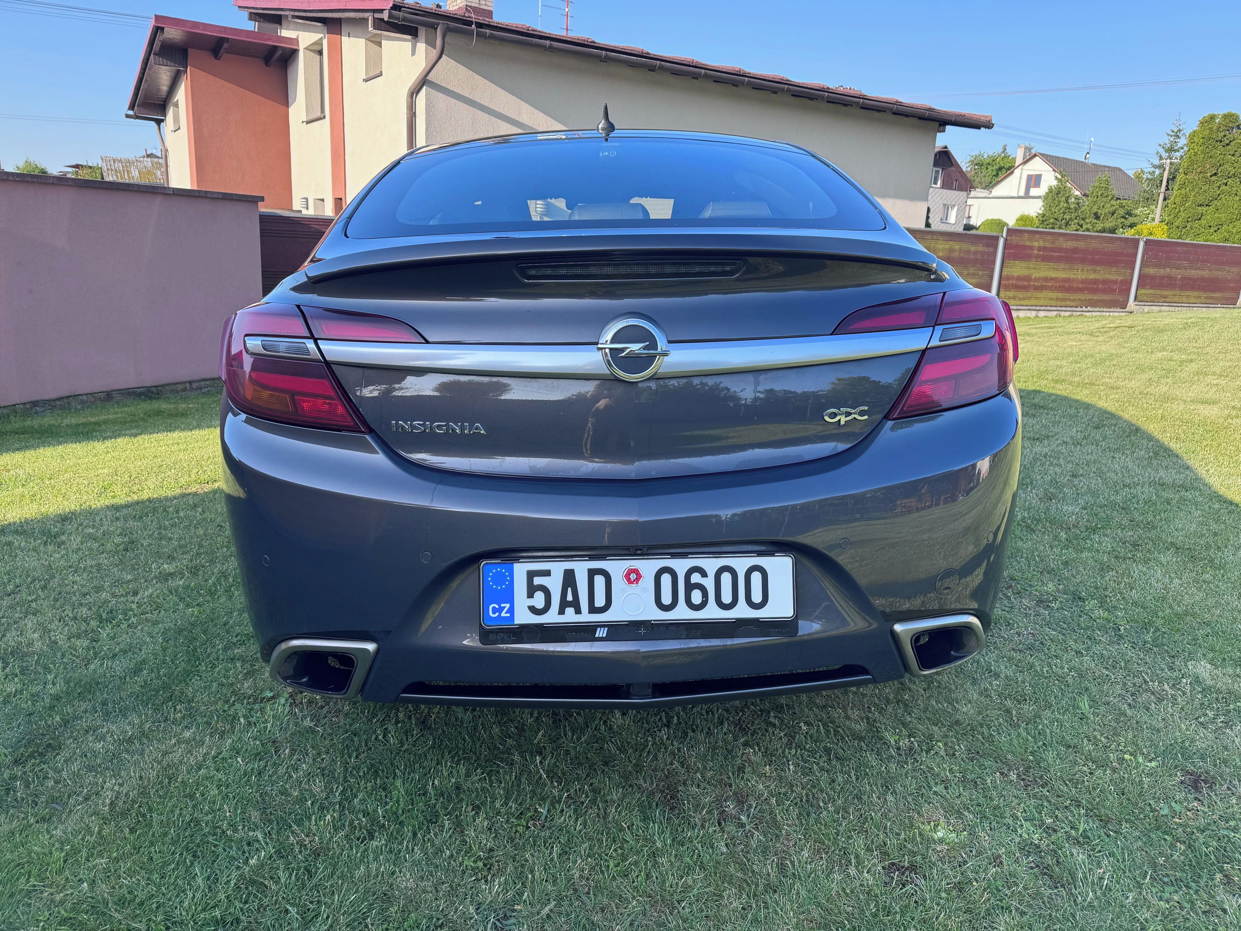 Opel Insignia, OPC 2.8 V6 - fotka 3