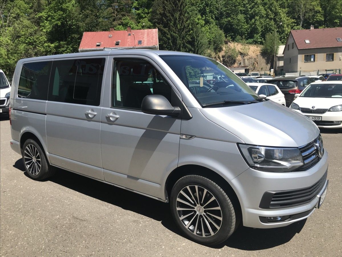 Volkswagen Caravelle, 2,0 TDi 110kW 9míst - fotka 4