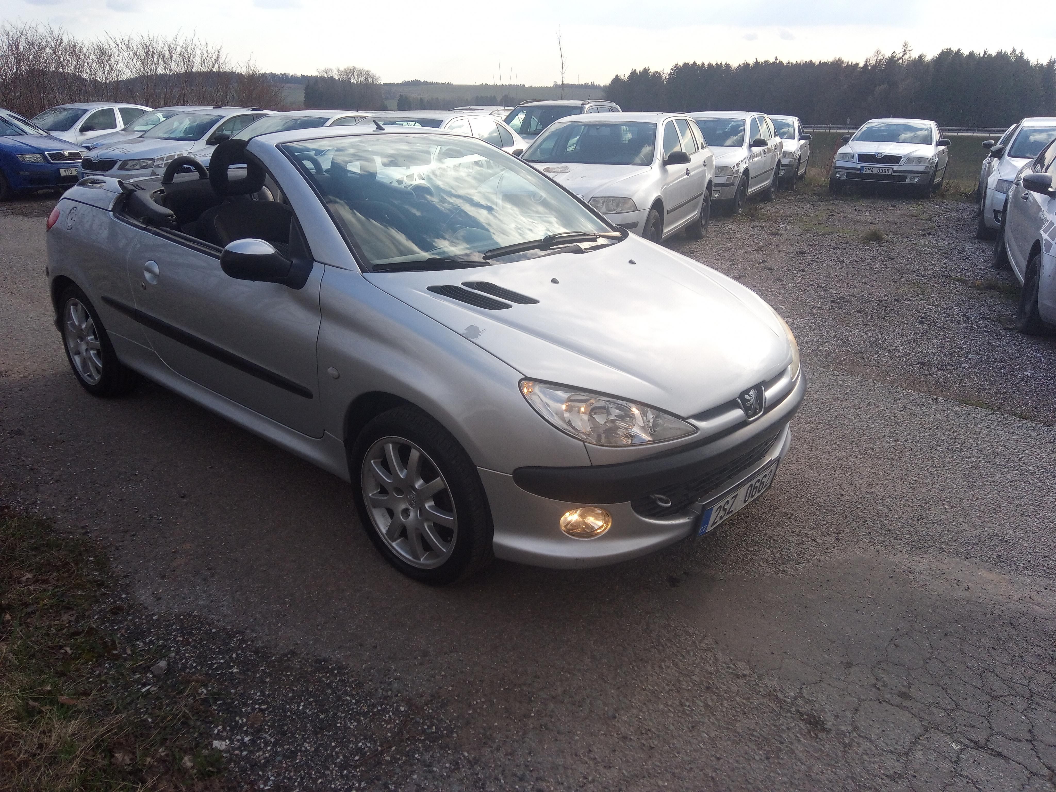 Peugeot 206, 1,6  CABRIO - fotka 3