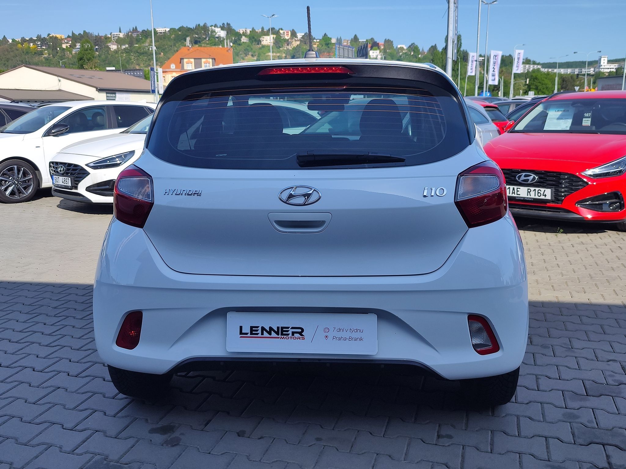 Hyundai i10, 1.0i/49kW Comfort AMT - fotka 6
