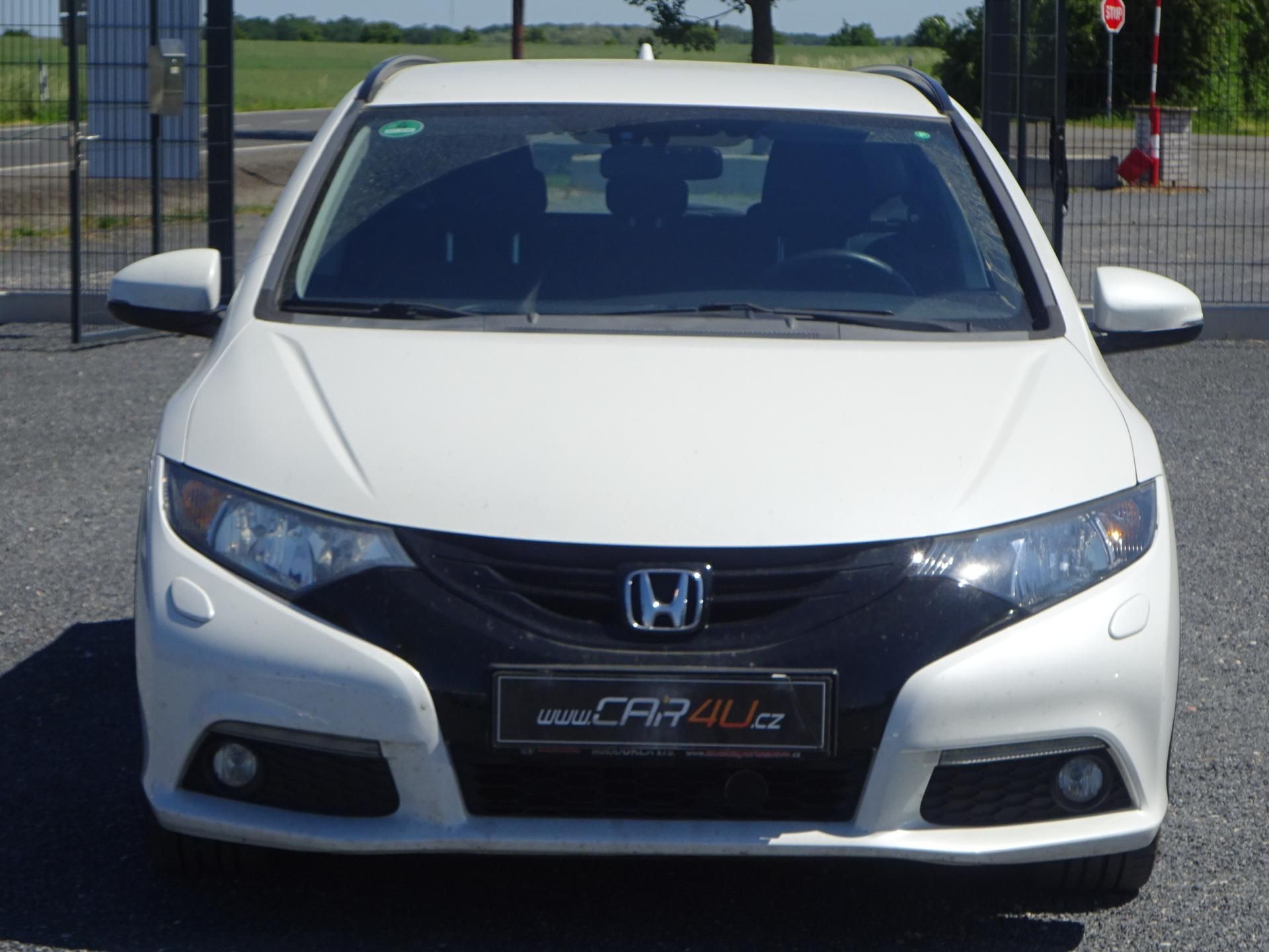 Honda Civic, 1.8 i-VTEC 104kW TOURING - fotka 2
