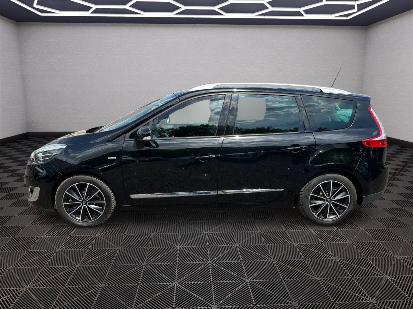 Renault Grand Scénic, 2.0Cdi 110kw Automat - fotka 4