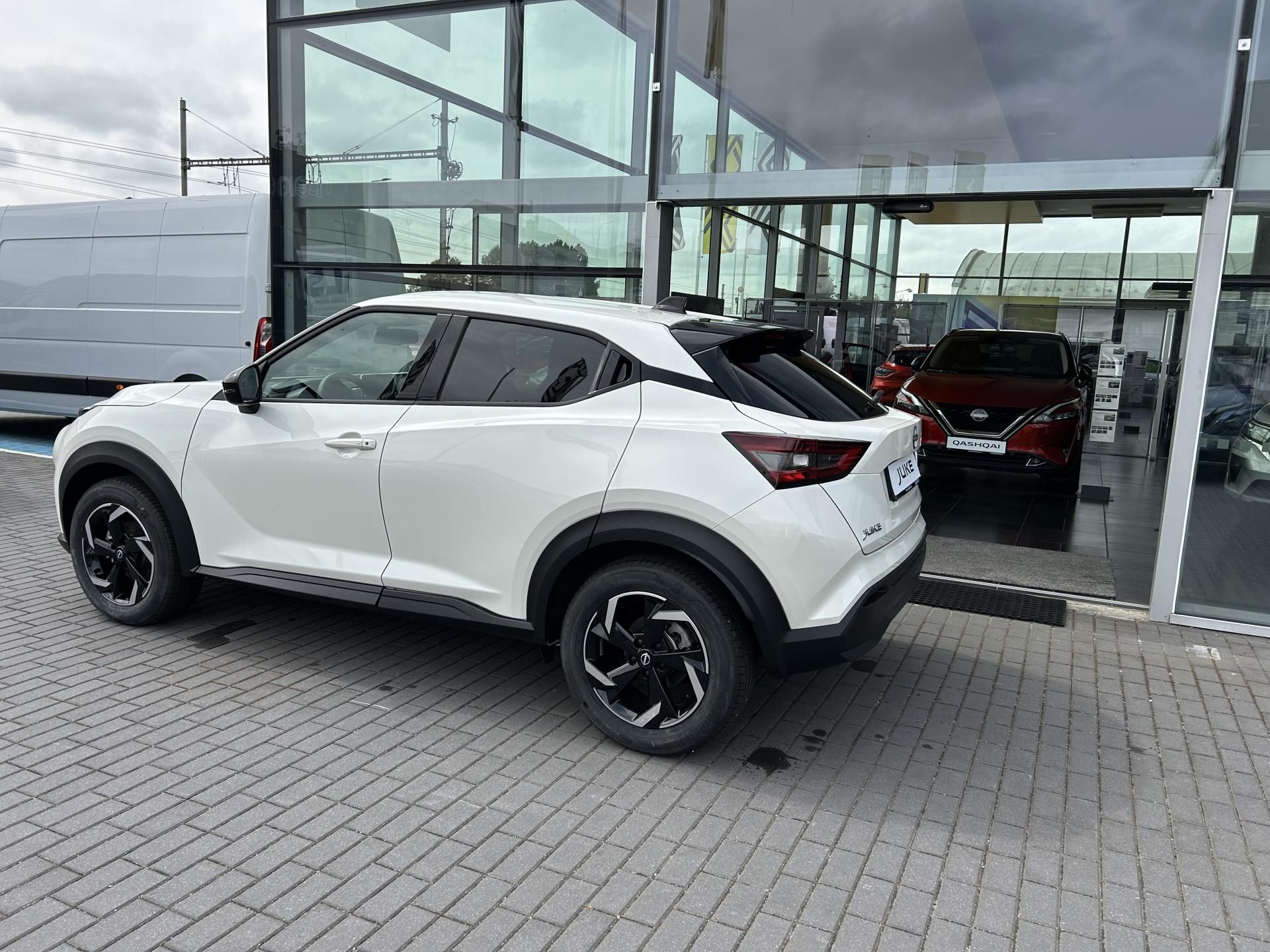 Nissan Juke, 1.0 DIG-T 114 Autom N-CONNECTA - fotka 5