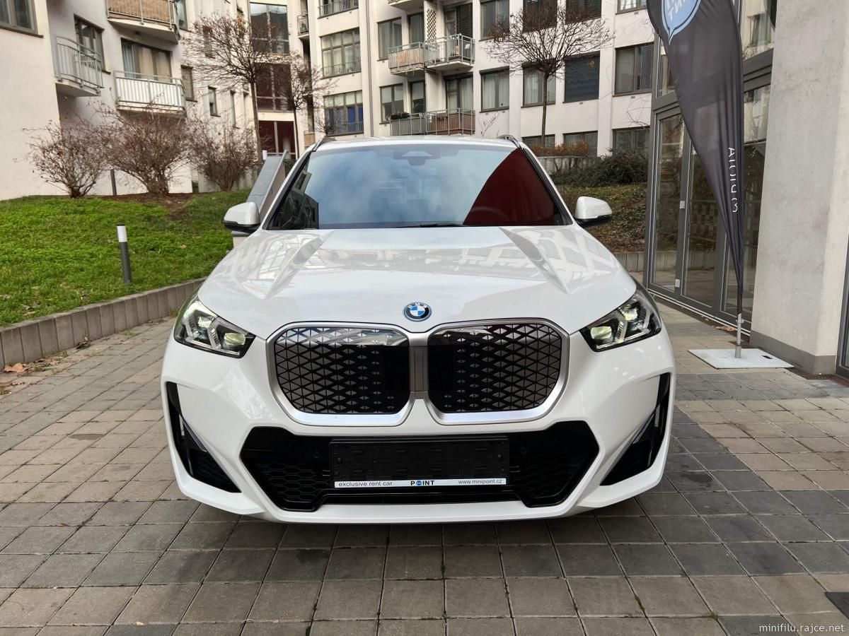 BMW iX1, Mpaket, paket Premium,Comort - fotka 5