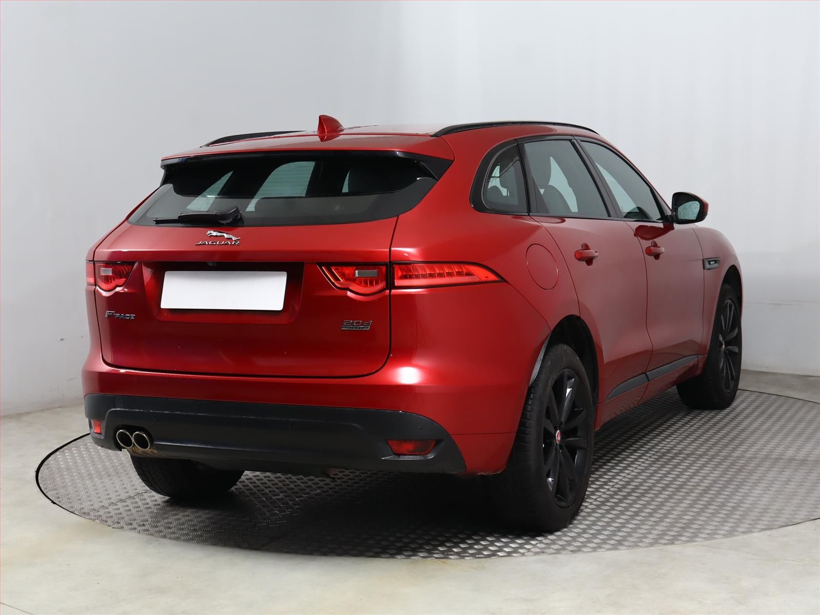 Jaguar F-Pace, 20d AWD, 4X4, Automat - fotka 5