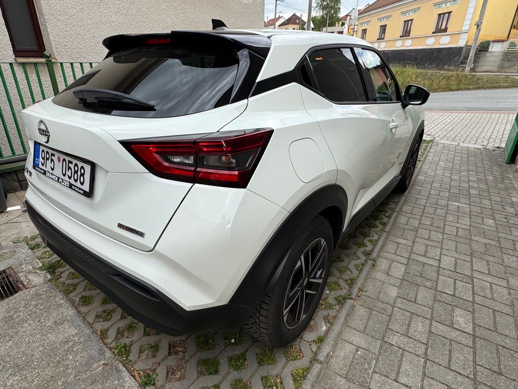 Nissan Juke, 1,6 HEV FL N-Connecta+ - fotka 4