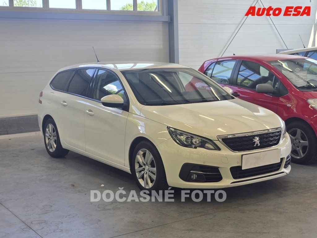 Peugeot 308, 1.2 T,ČR