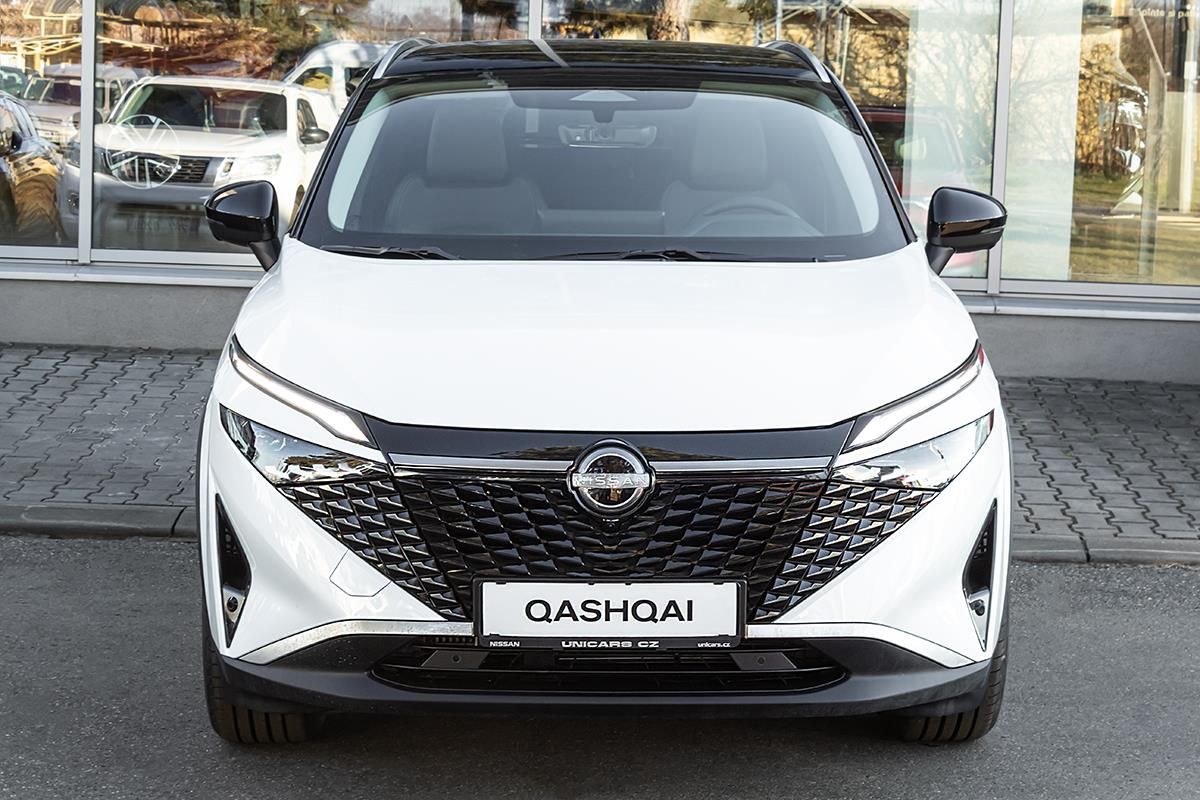 Nissan Qashqai, 1,3 DIG-T X-TRONIC N-CONNECTA - fotka 2