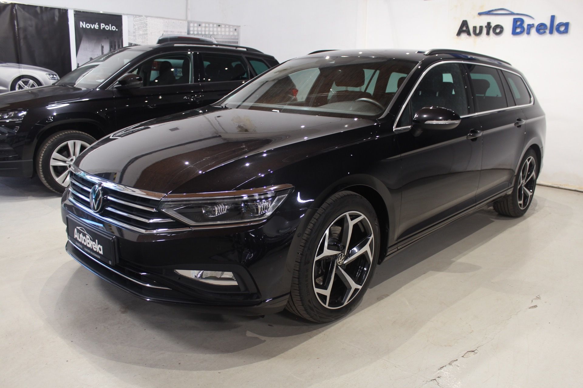 Volkswagen Passat, 2.0TDI DSG R-Line Paket - fotka 6