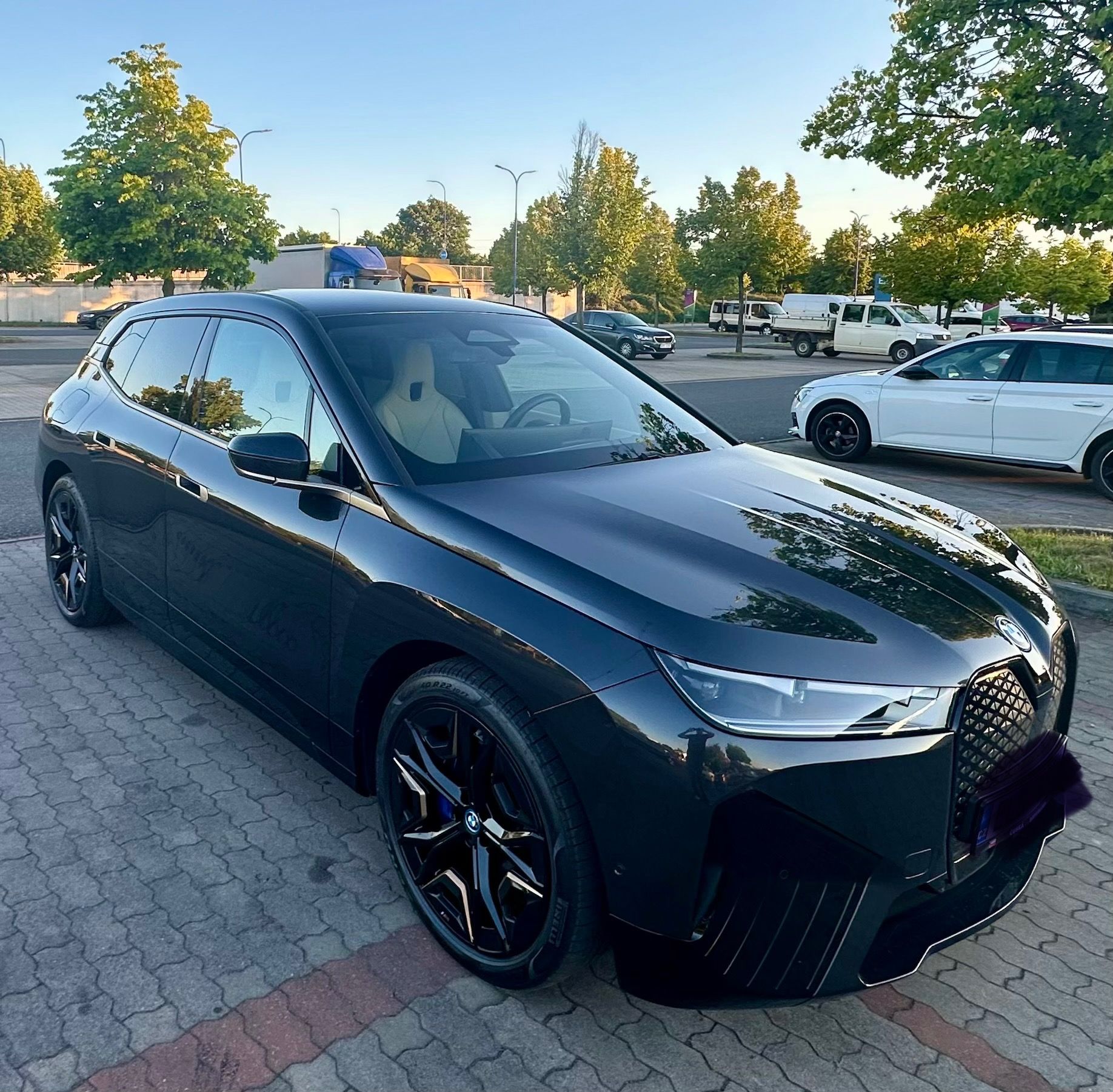 BMW iX - fotka 5