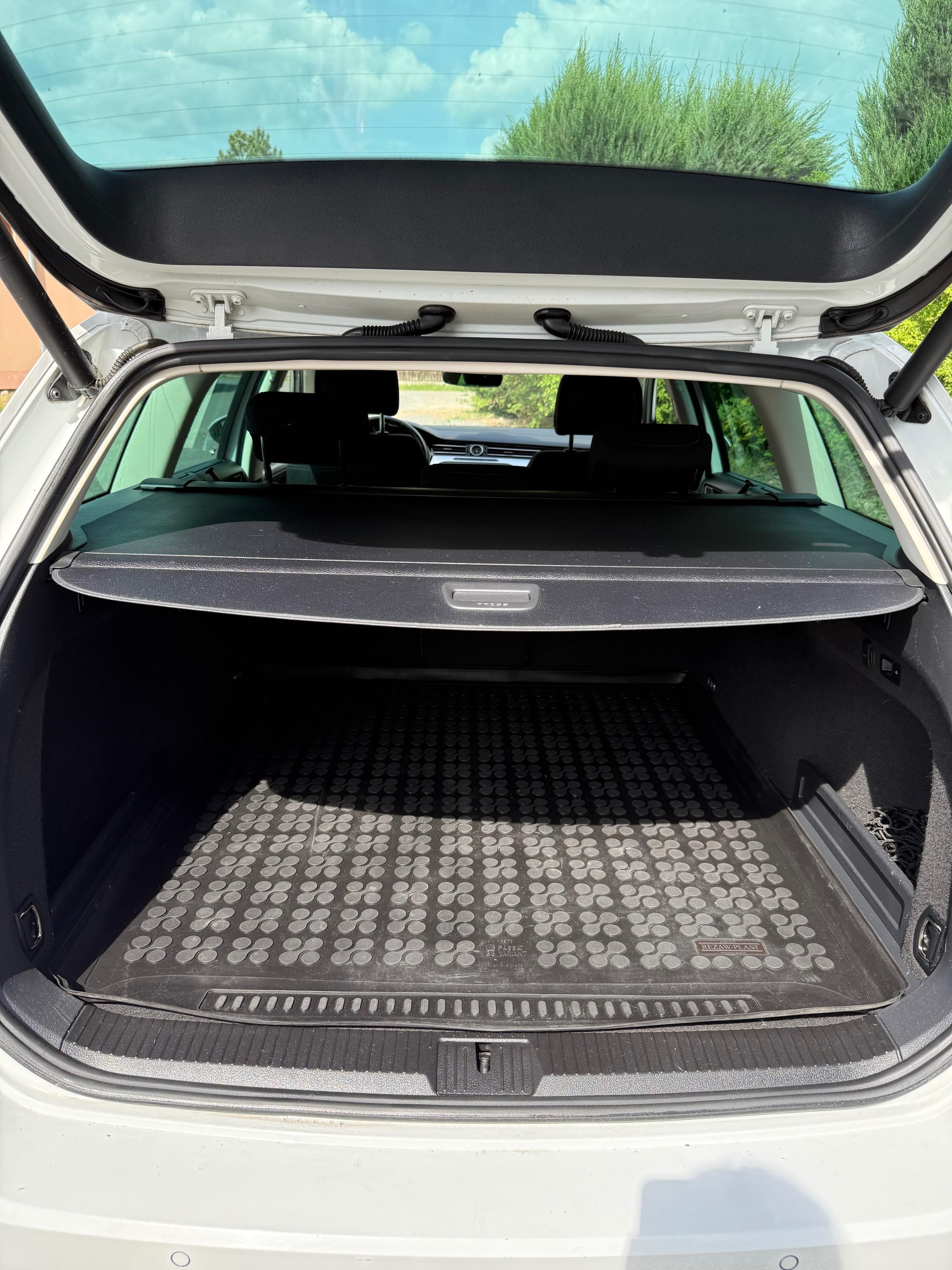 Volkswagen Passat, VW Passat 1.6 TDI - fotka 5