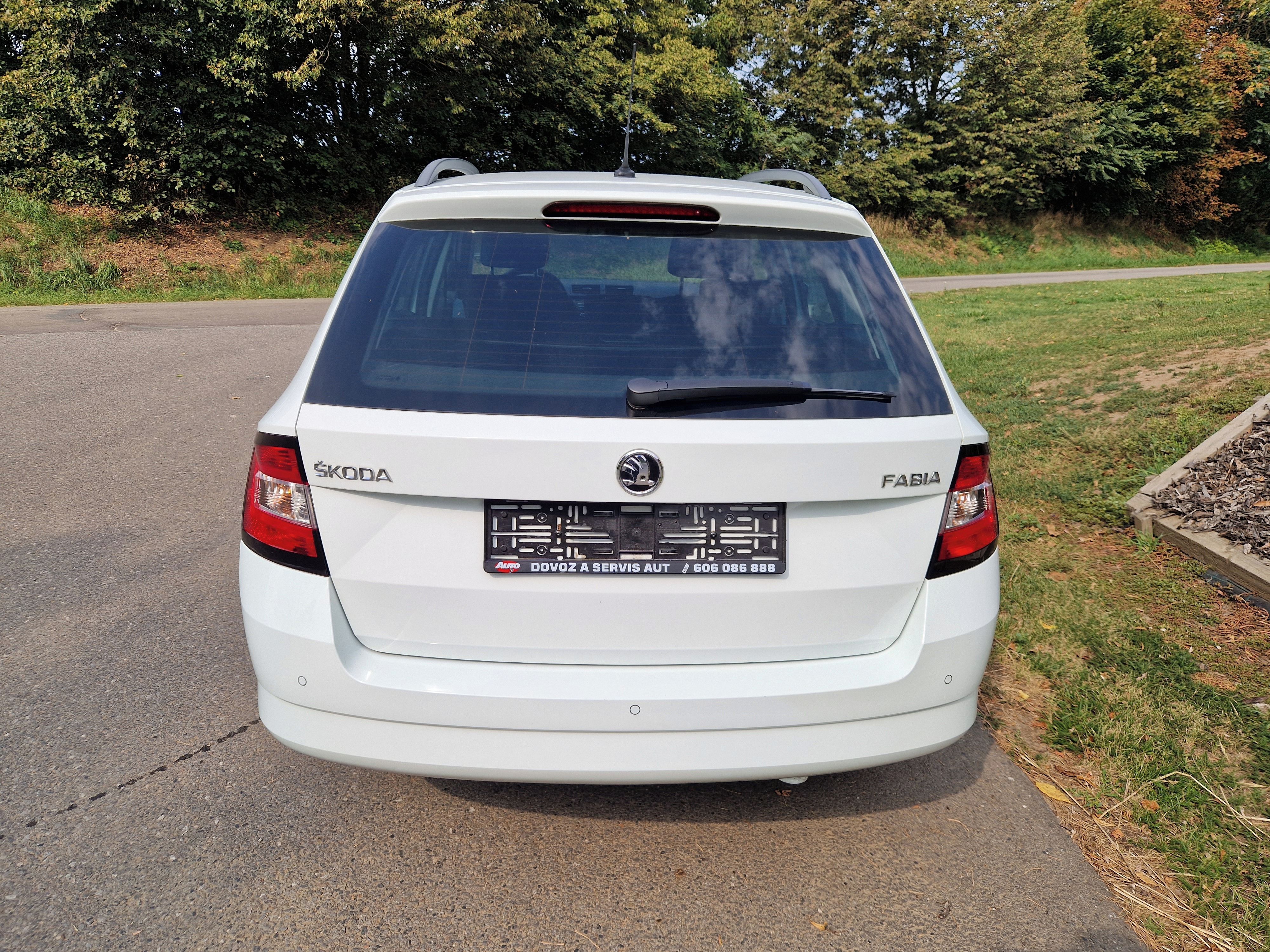 Škoda Fabia, 1,2 TSI 66 KW vyhř. sed. - fotka 4