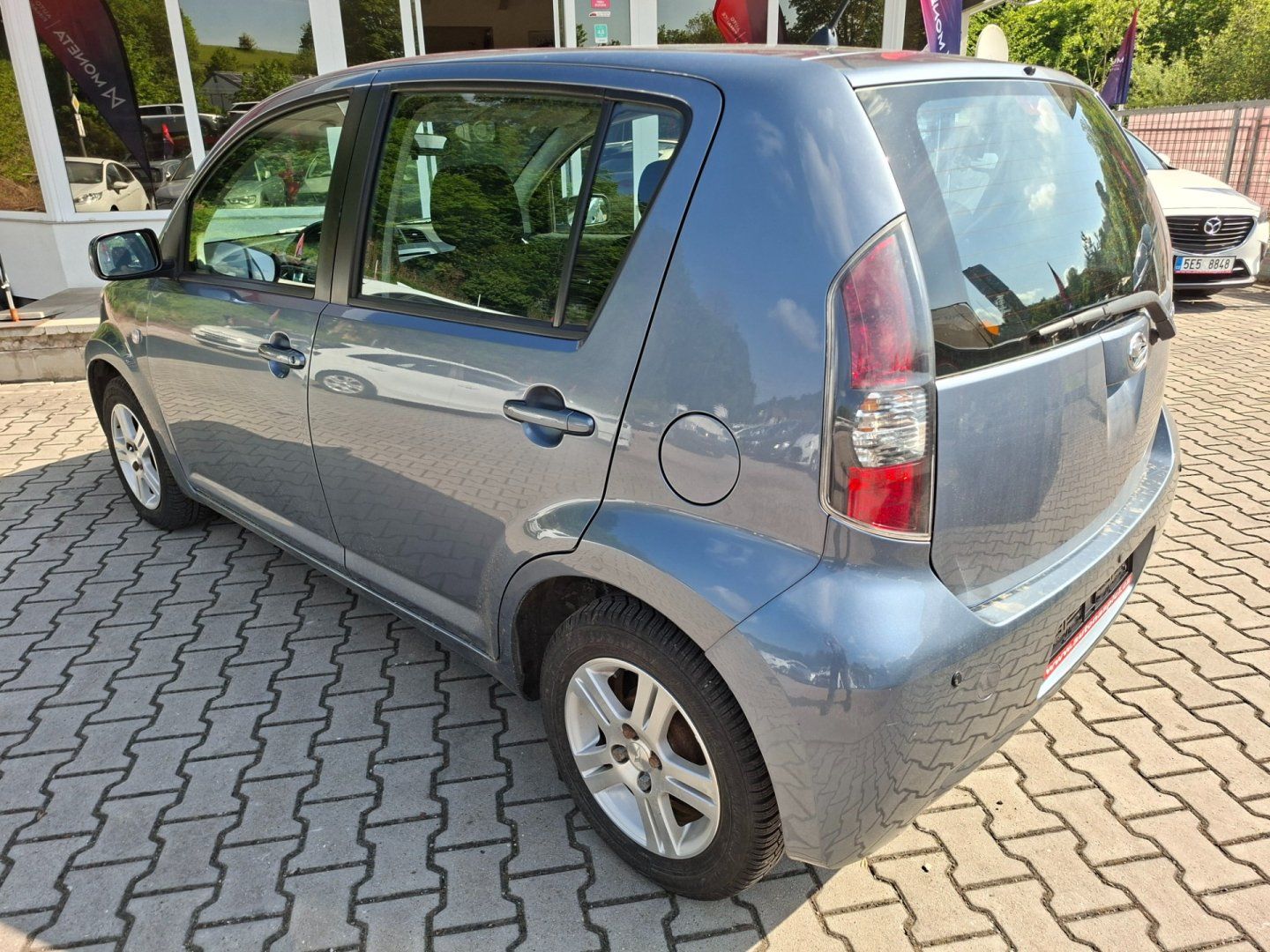 Daihatsu Sirion, 1.3i 67kW AUT 4WD - fotka 6