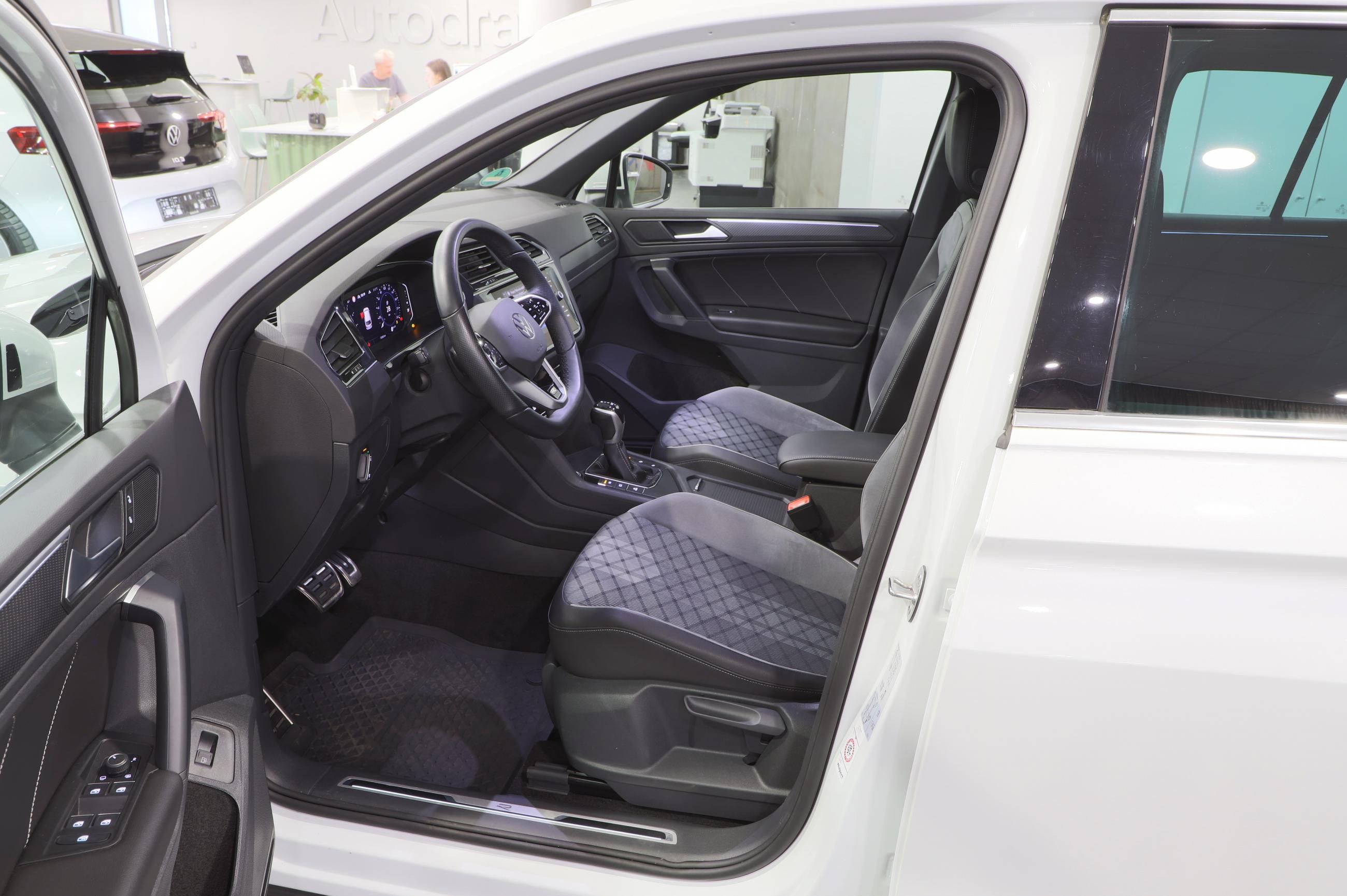 Volkswagen Tiguan Allspace, R-Line 1.4 eTSI Hybrid 180kW - fotka 6