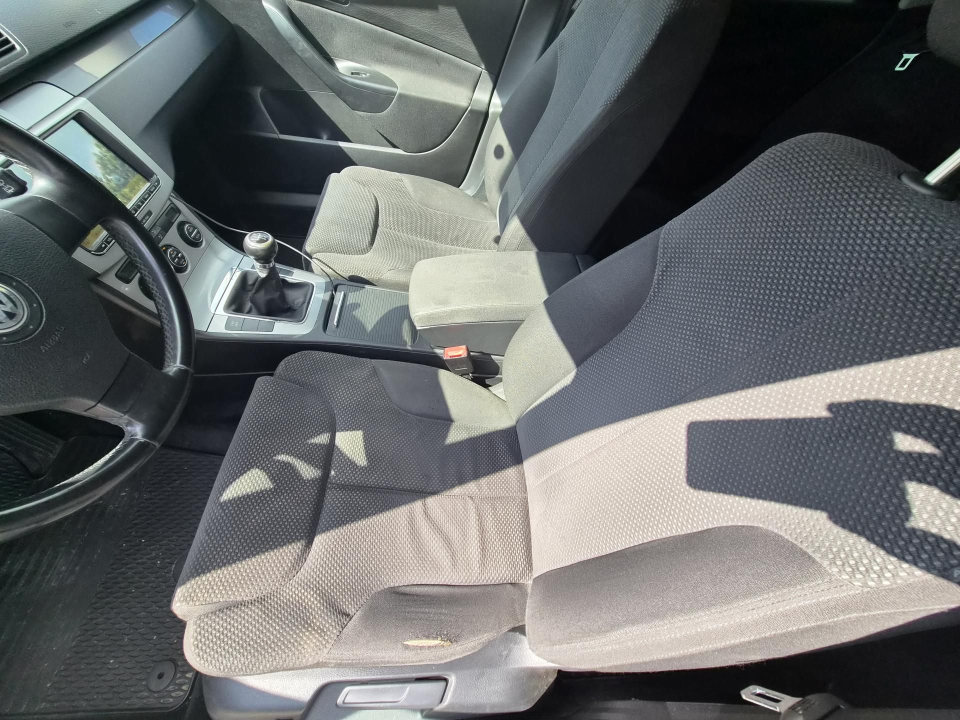 Volkswagen Passat Variant, 1,9 TDI CONF - fotka 6