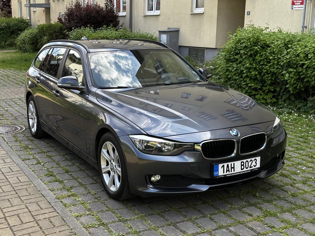 BMW Řada 3, F31 320D Automat Navi El. kufr - fotka 3