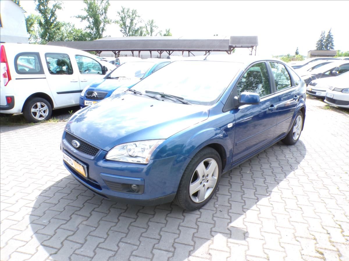 Ford Focus, 1,6 16V  TAŽNÉ ZAŘÍZENÍ - fotka 2