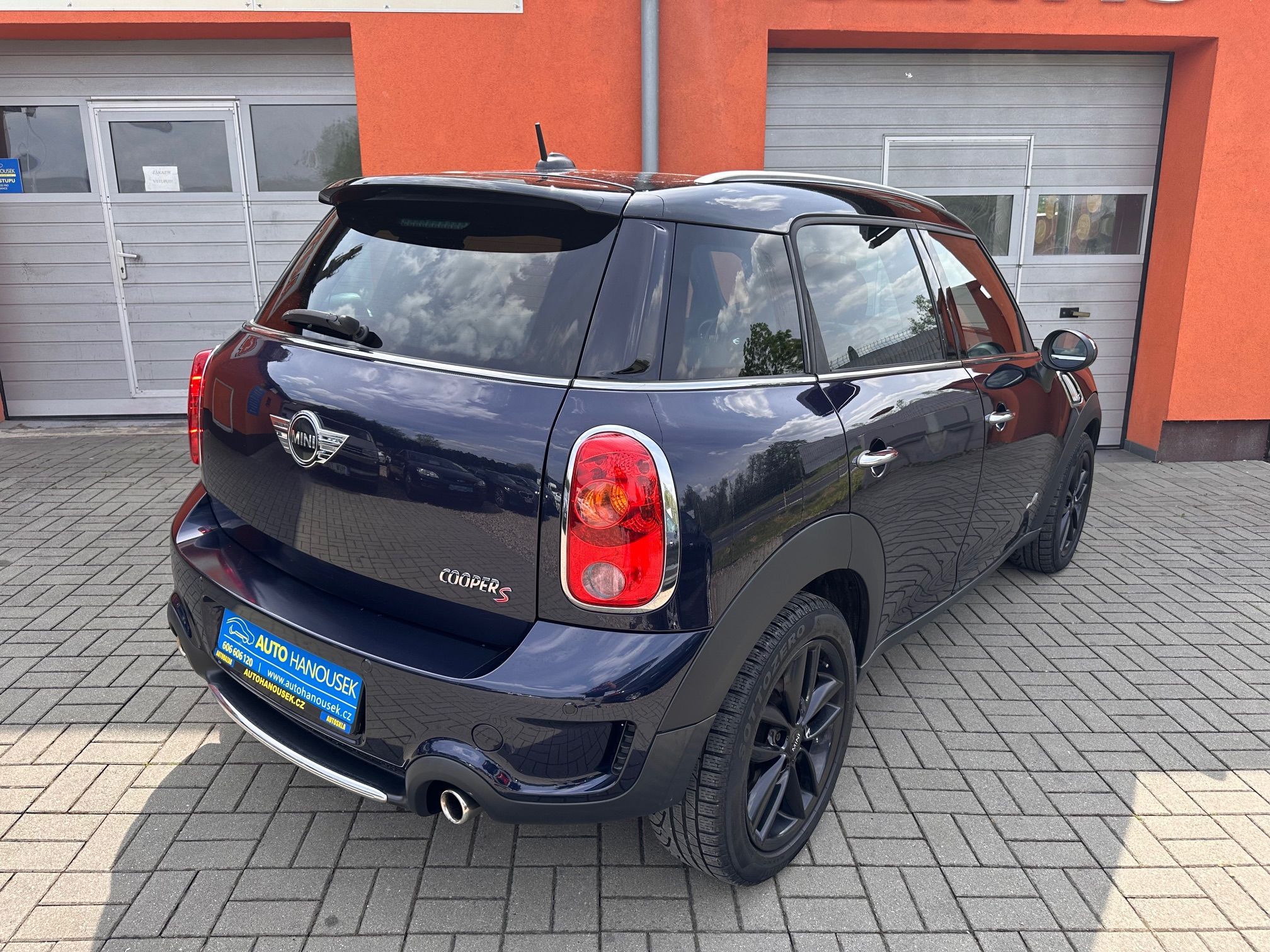 Mini Cooper S, 1.6i ALL4 135KW - fotka 2