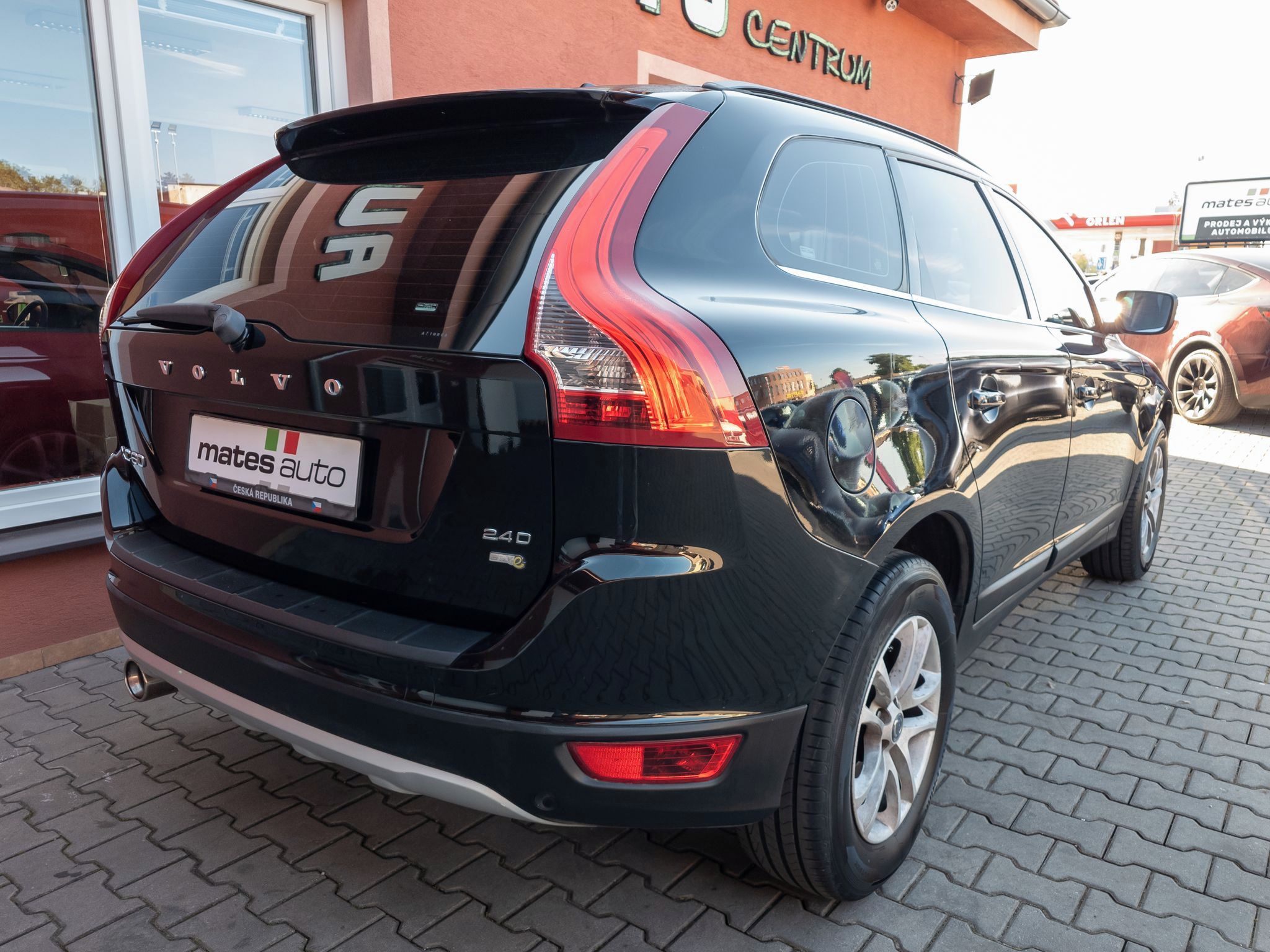 Volvo XC60, 2.4 D5 129kW - fotka 6