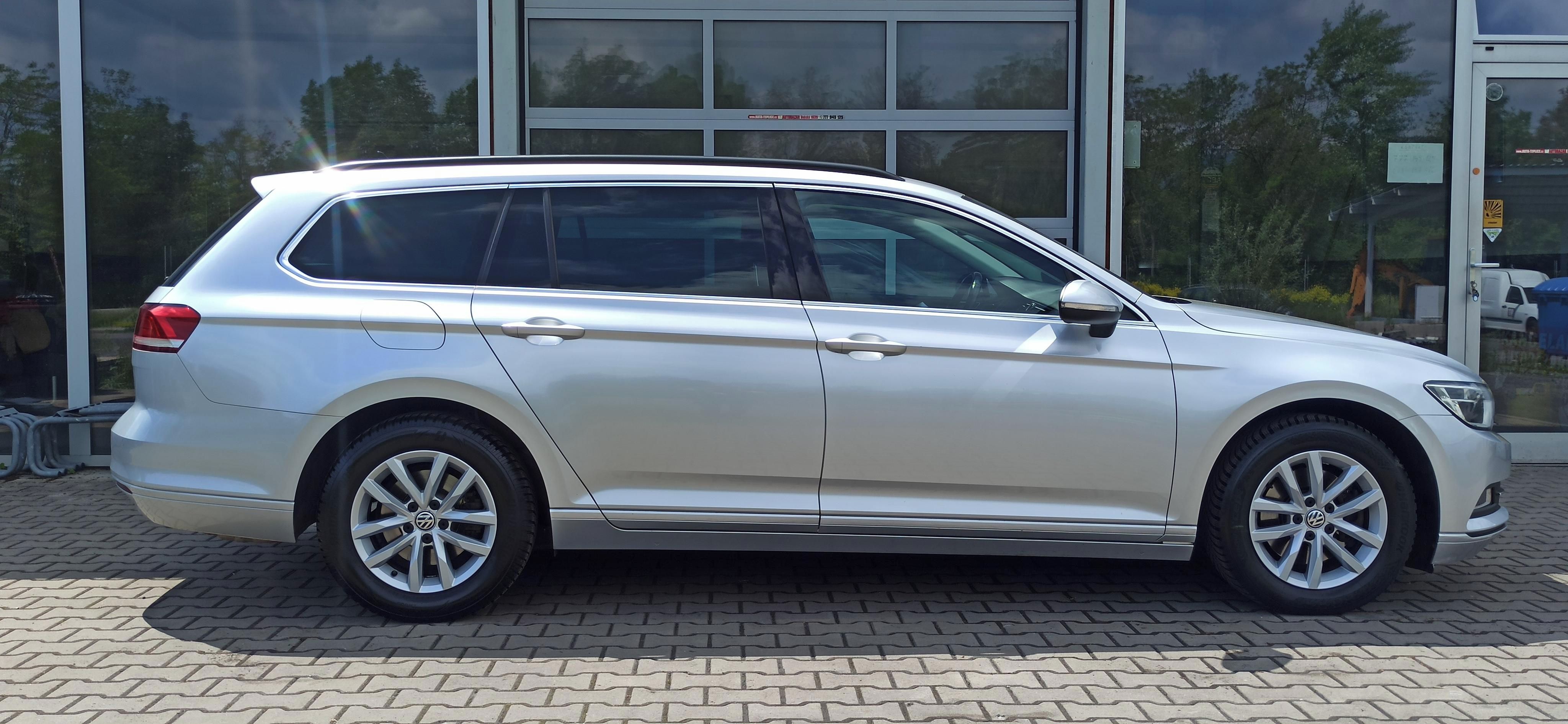 Volkswagen Passat, B8 1.4 TSI 110 Kw Serviska - fotka 4