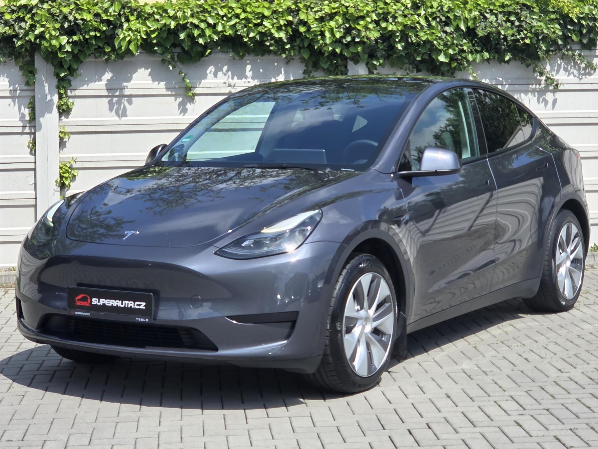 Tesla Model Y, LFP Ryzen SoH 93% Tažné z. 1.m - fotka 3