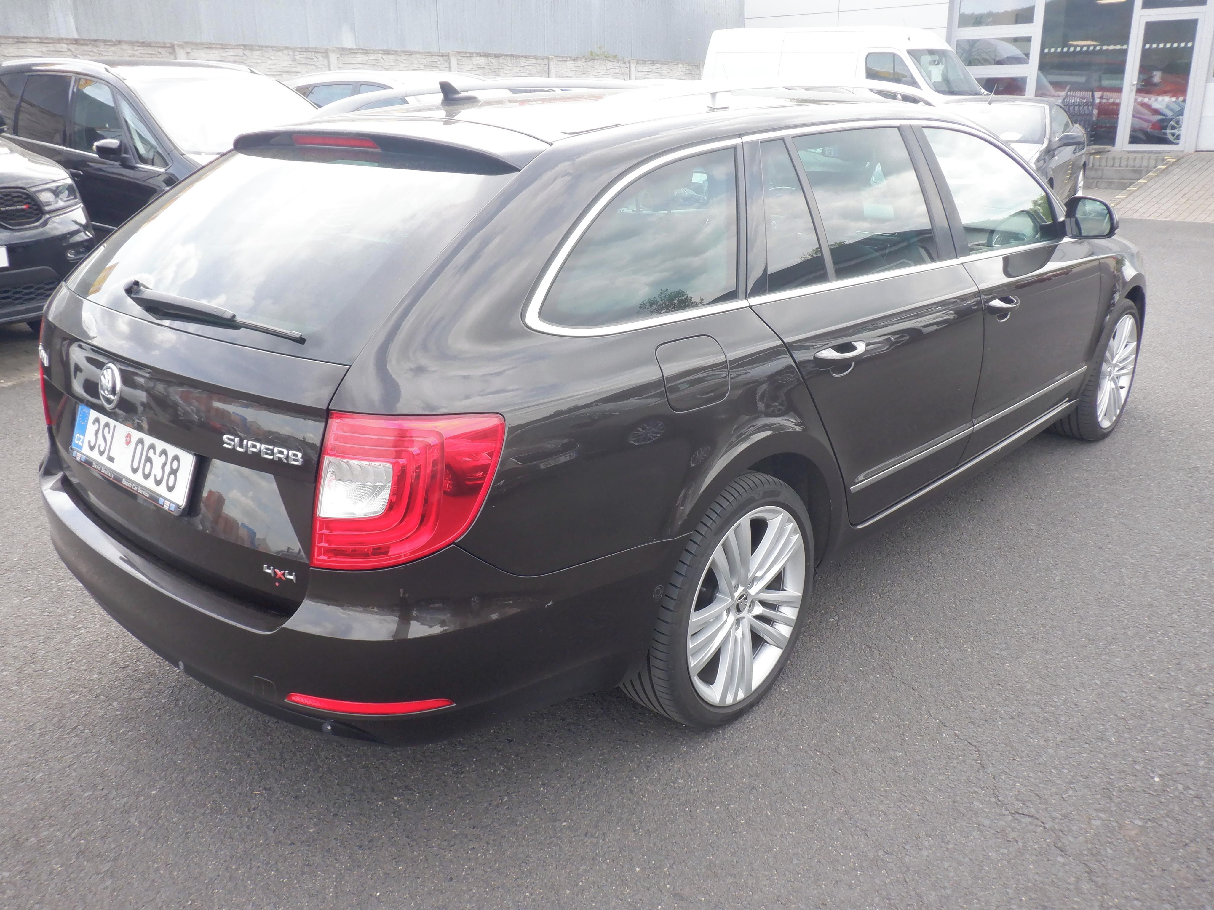 Škoda Superb, 2.0 TDI Elegance 4x4 DSG,ČR - fotka 5