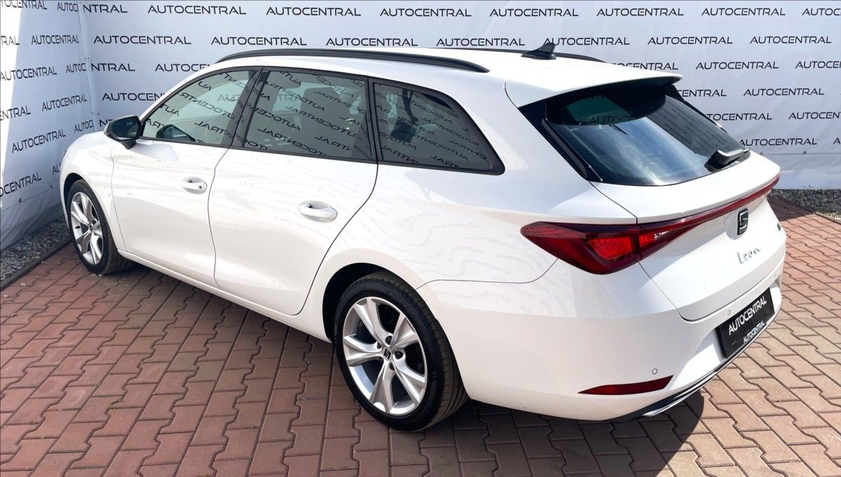 Seat Leon, 2,0 TDi,FR,110kW,DSG,1.maj.,ČR - fotka 6