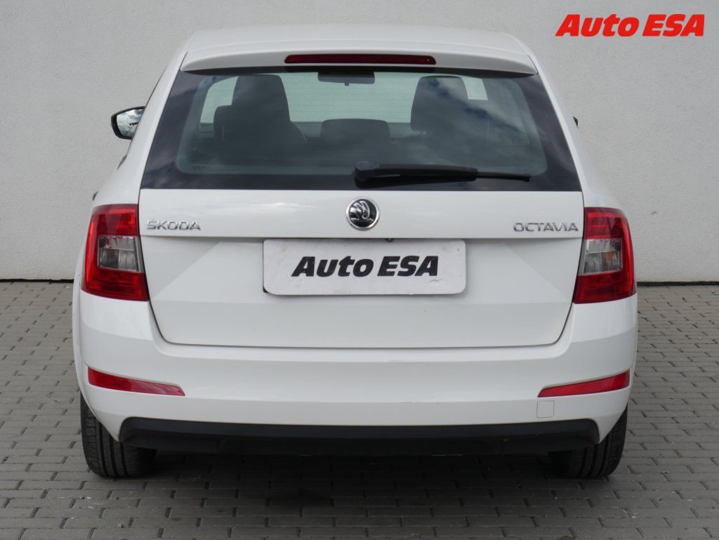 Škoda Octavia, 1.6 TDi,ČR - fotka 5