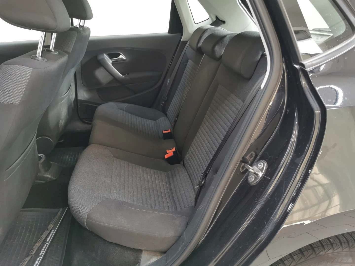 Volkswagen Polo, 1.4 Mpi 63KW 5.dv. COMFORTLINE - fotka 2