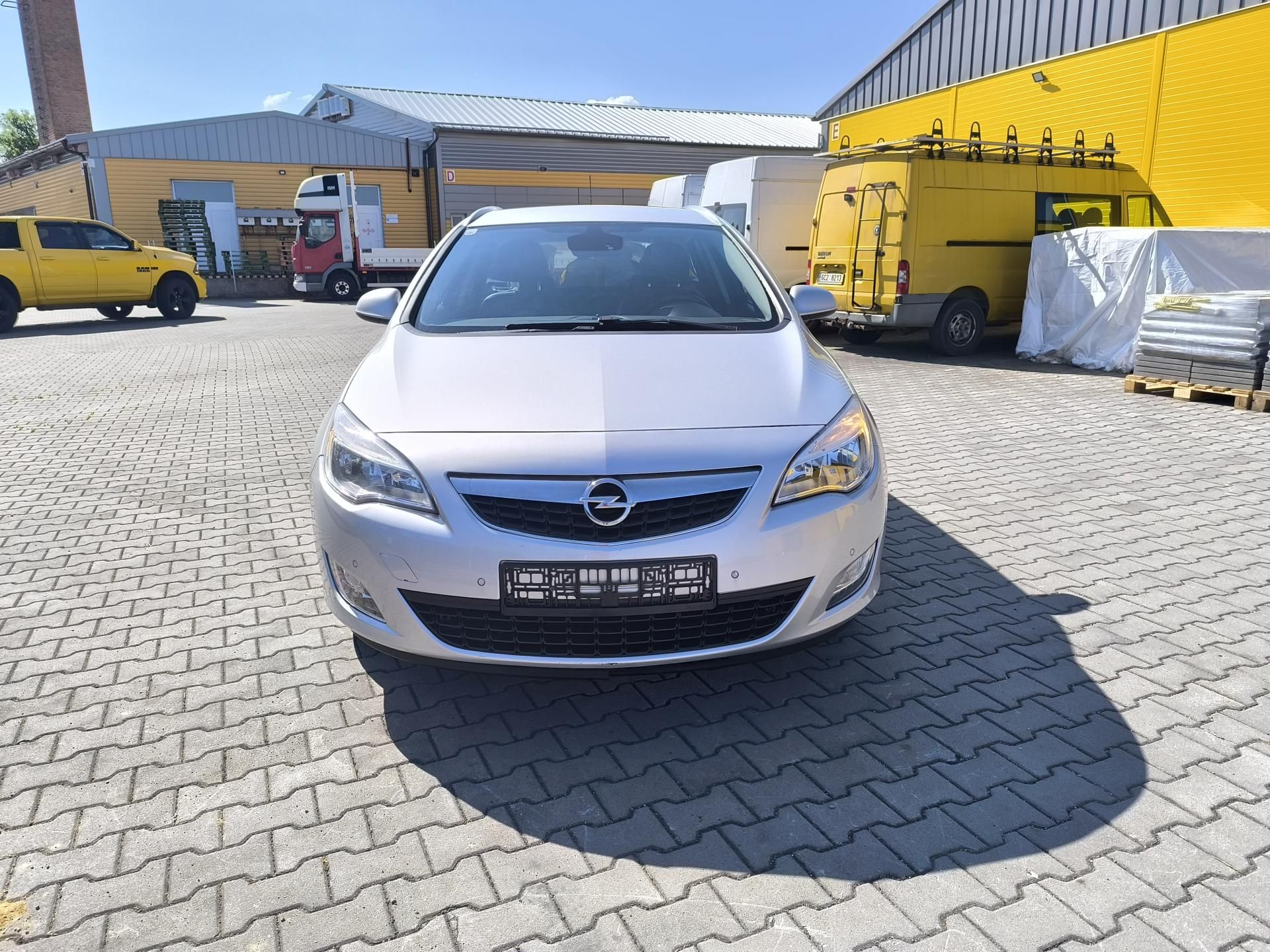 Opel Astra, 1.7 CDTi,SERVISNÍ KN. DOL KM. - fotka 2