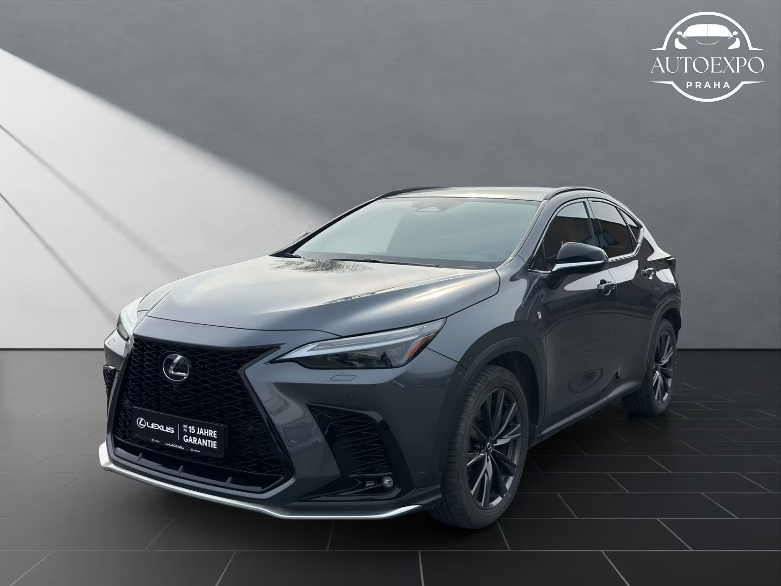 Lexus NX 450h, 450h+ F Sport Design
