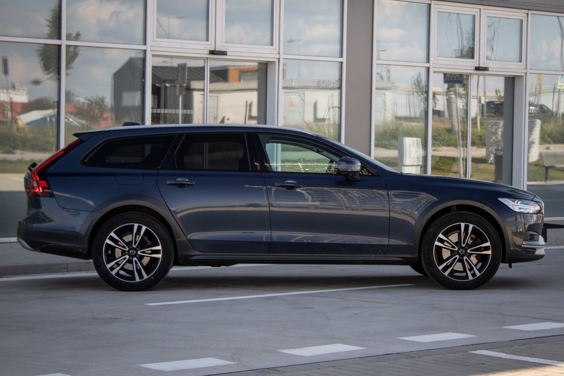 Volvo V90 - fotka 4