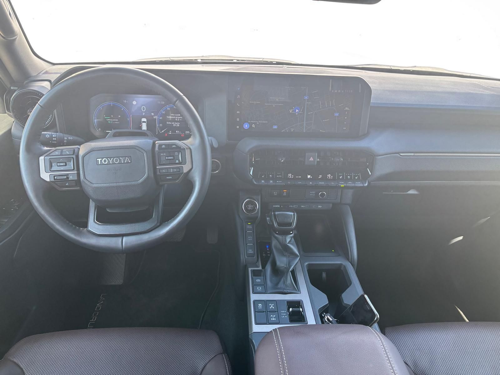Toyota Land Cruiser, 2.8 D-4D 6AT Invincible - fotka 5