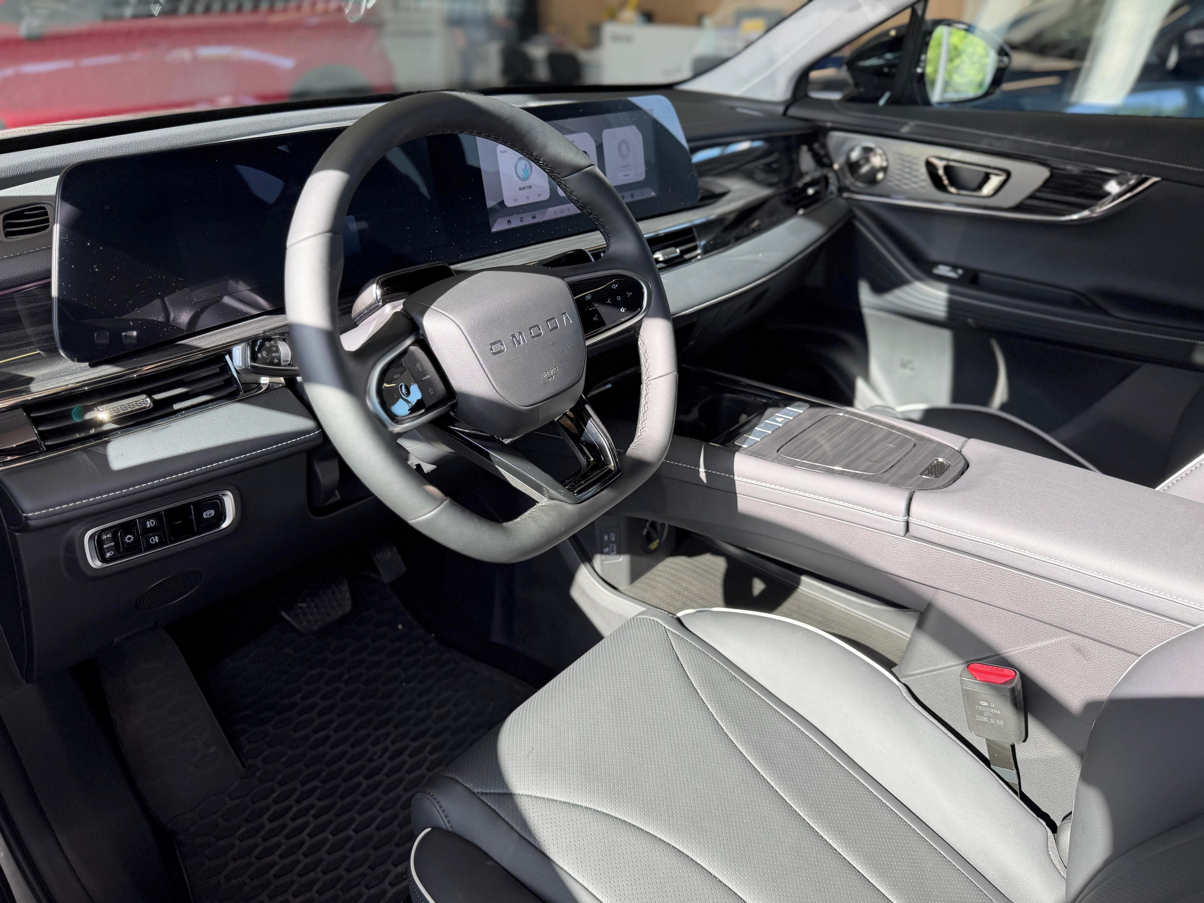 Omoda 5, 1.6 T 108 kW Premium A/T - fotka 5